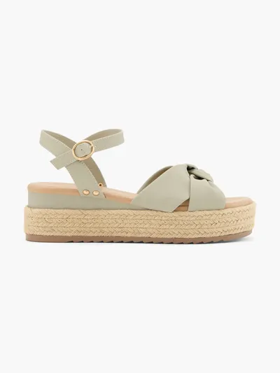 Sandale s petom