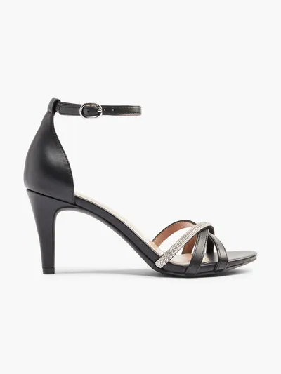Sandale s petom