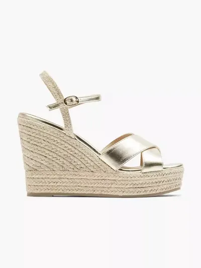 Sandale s petom