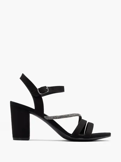 Sandale s petom