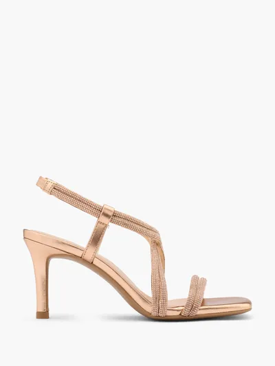 Sandale s petom