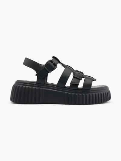 Sandale s petom