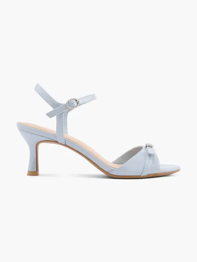 Sandale s petom