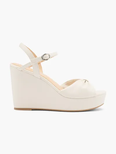 Sandale s petom