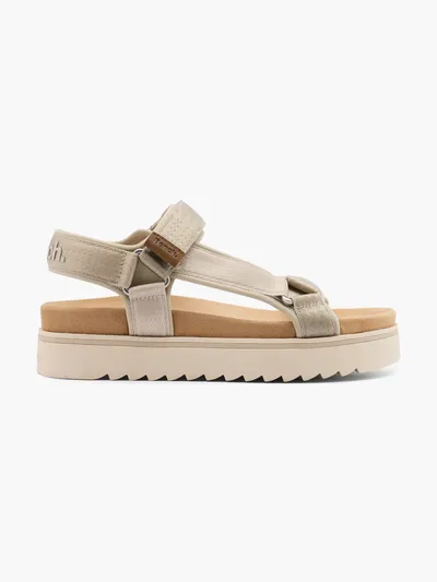 Sandale s petom