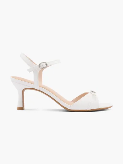 Sandale s petom