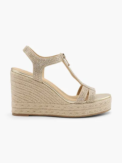 Sandale s petom
