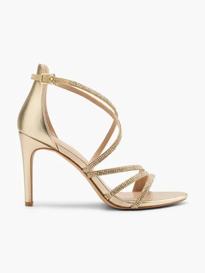 Sandale s petom