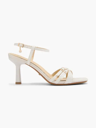 Sandale s petom