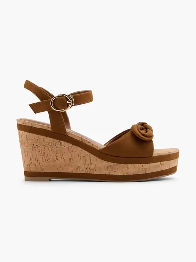 Sandale s petom