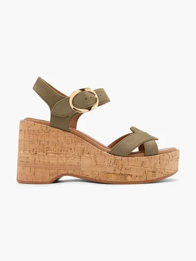Sandale s petom