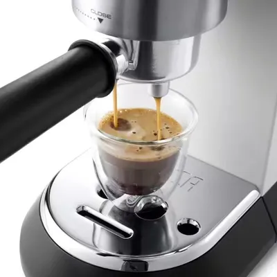 DeLonghi aparat za kafu Dedica EC685.M