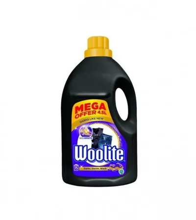 WOOLITE Tekući deterdžent black 4,5L