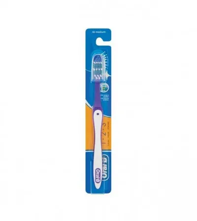 ORAL B Četkica za zube Triple Effect medium