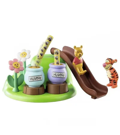 PLAYMOBIL Igračka Baby Winnie The Pooh u dvorištu 575608