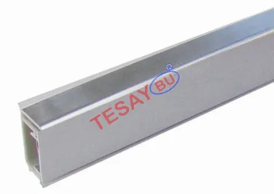 Aluminijska lajsna uska TD-13 dužina 366 cm.