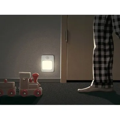 LUX LED noćno svjetlo s detektorom pokreta