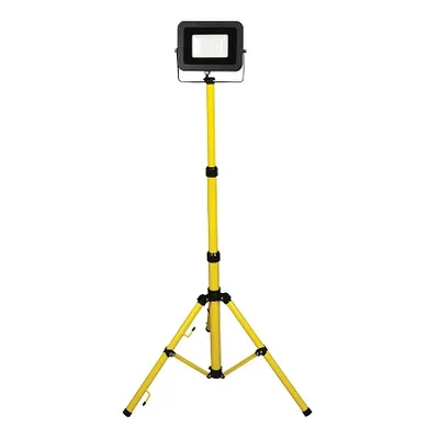 LED reflektor na stativu 30W