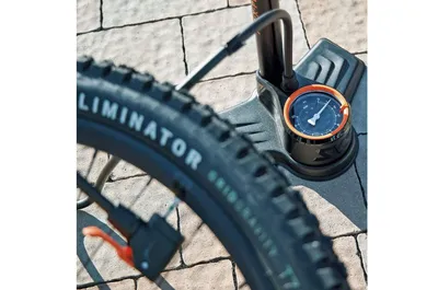 SKS Pumpa za gumu Air-X-plorer 10.0