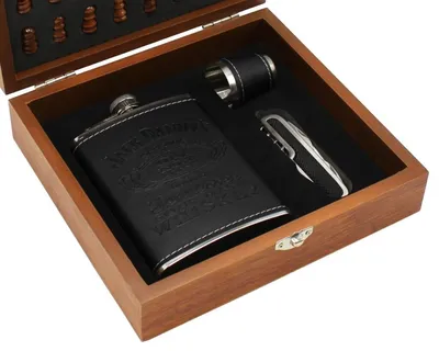 Poklon set Jack Daniel’s – Pljoska, Šah, Nož i Čašica (Crni)