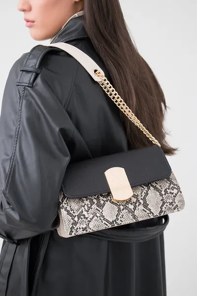 Lovely Bag Evelyn - Crno/Snake Torba, Zlatni Metal