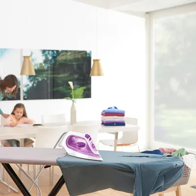 BRAUN Pegla SI3030PU SI Series 3 2300W Purple, Ljubičasta