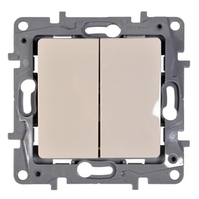 Legrand Sklopka Serijska 764606, Siva