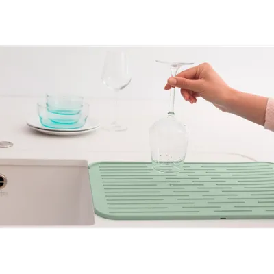 Brabantia Silikonska podloška za odlaganje posuđa Jade, Zelena