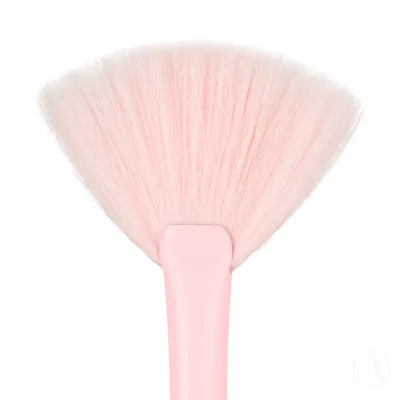 Blush Lepezasta četkica za hajlajter BLSH462, Roze