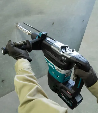 Makita Aku Čekić Bušilica Hr005Gm202 Xgt 40V Sds Max 8.0J