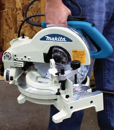 Makita Nagibna pila LS1040N
