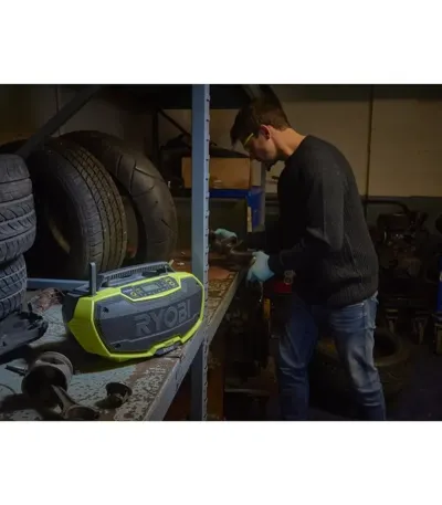 Ryobi Akumulatorski Bluetooth radio R18RH0 SOLO