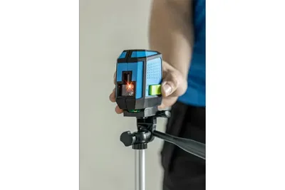 HÖGERT Laserski nivo 2D 24 m plavi