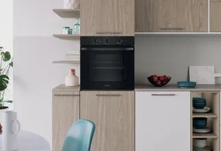 Indesit ugradbena pećnica IO 235H B