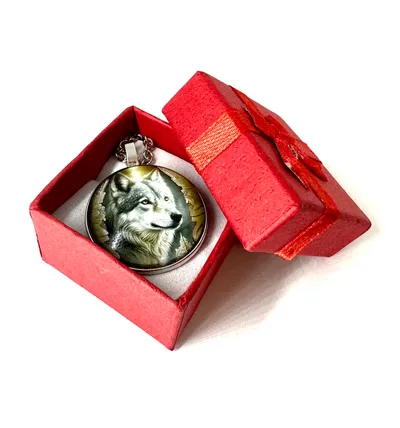 Ogrlica medaljon sa motivom vuka