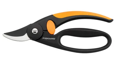 Fiskars 111440 makaze za orezivanje Bypass (krajevi klamerica se zaobilaze) Crno