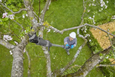 GARDENA Baterijski teleskopski rezač HighCut 360/18V
