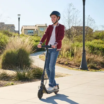 Segway Električni trotinet F2 E, Crni