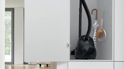 BOSCH usisivač sa vrećicom BGBS2LB1 crne boje