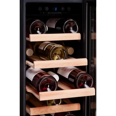 Dunavox DAUF-19.58B Vitrina za vino, crna