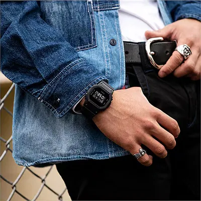 G-SHOCK Casio sat DW-5600BB-1ER, Crni