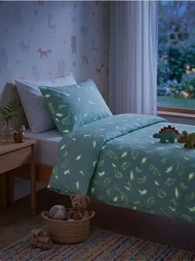 Set posteljine s fluorescentnim motivom dinosaurusa