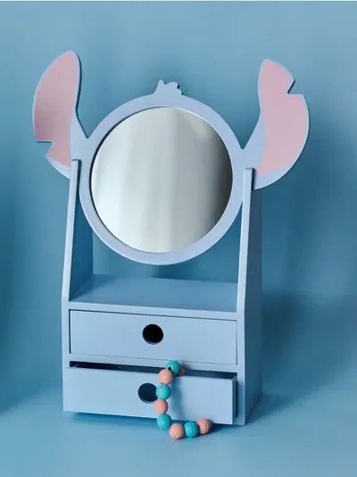 Ogledalo s fiokama za odlaganje Stitch