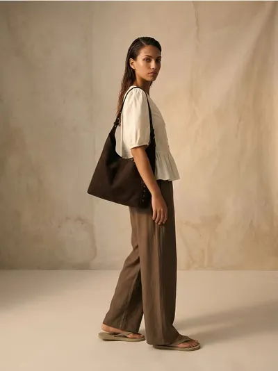 Wide leg pantalone sa viskozom i dodatkom lana
