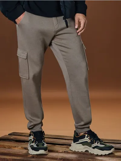 Hlače tapered cargo fit