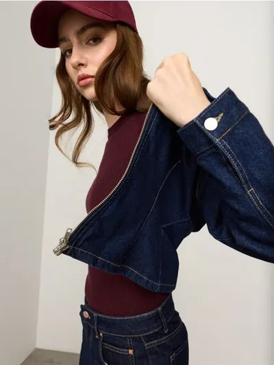 Teksas jakna sa rajsferšlusom, slim fit kroj