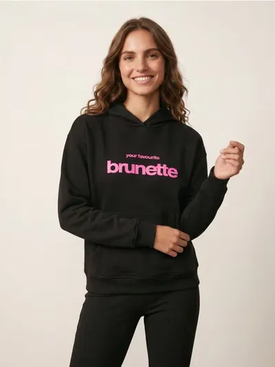 Hoodie s natpisom