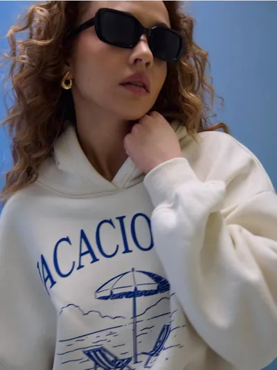 Trenerka hoodie s printom "Vacaciones"