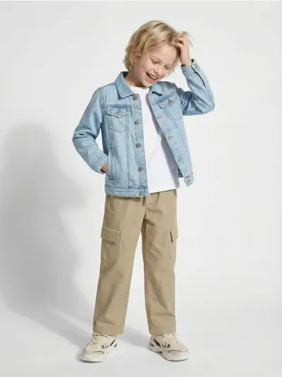 Pantalone ravnog kroja