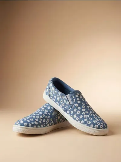 Slip-on patike s cvjetnim motivom
